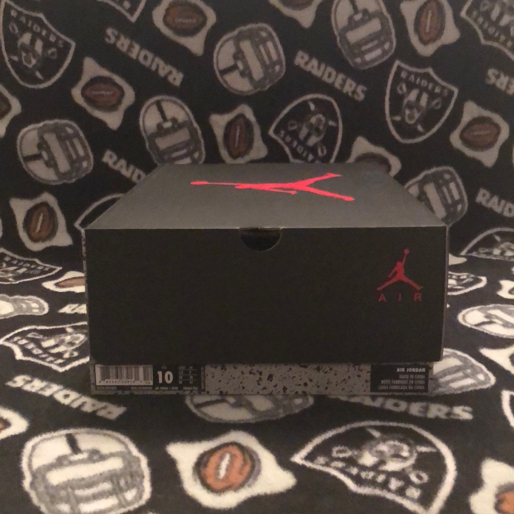 **sold**Air Jordan 6 Retro Infrared Men’s size 10